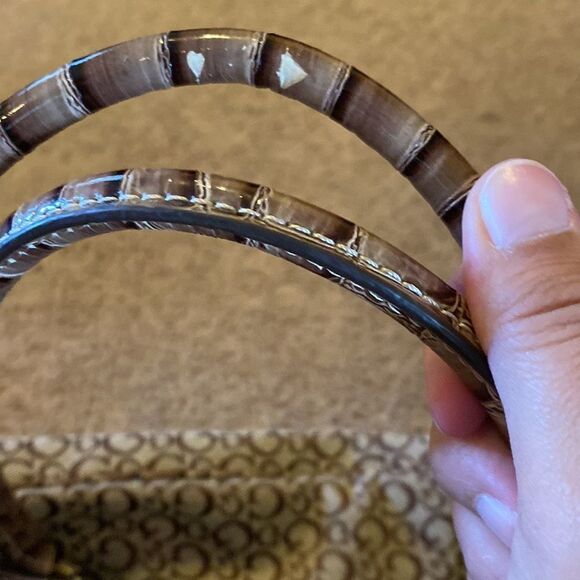 Guess large brown shoulder bag - Picture 7 of 8